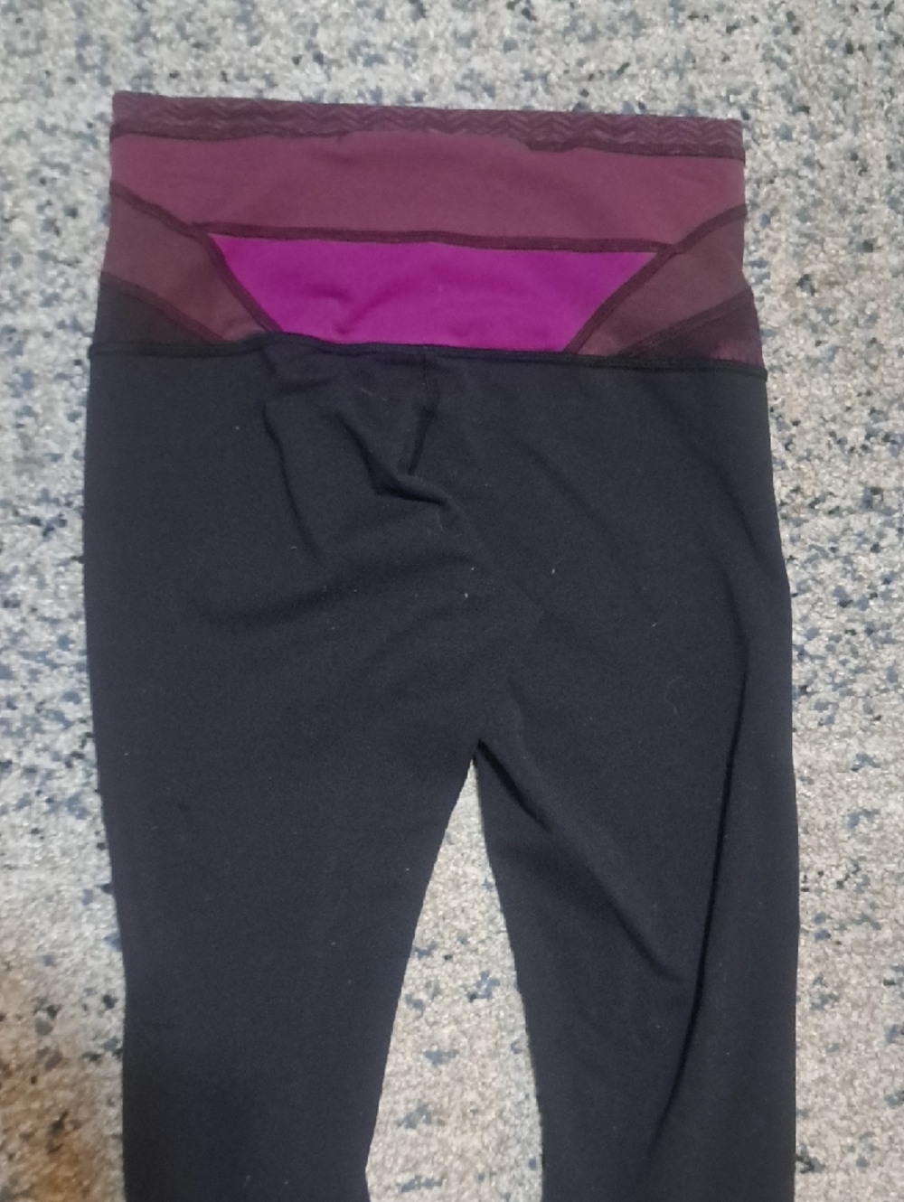 lululemon athletica Black Leggings with Deep Plum Waistband - Picture 4 of 7